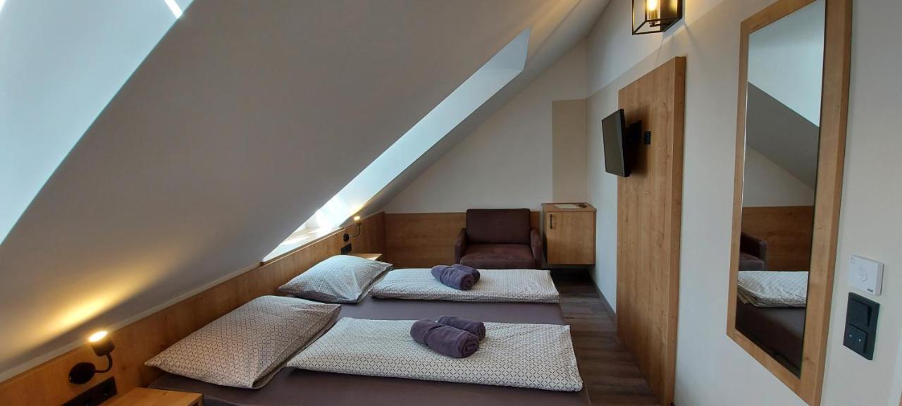 Pension Delagera Großmehring Екстериор снимка